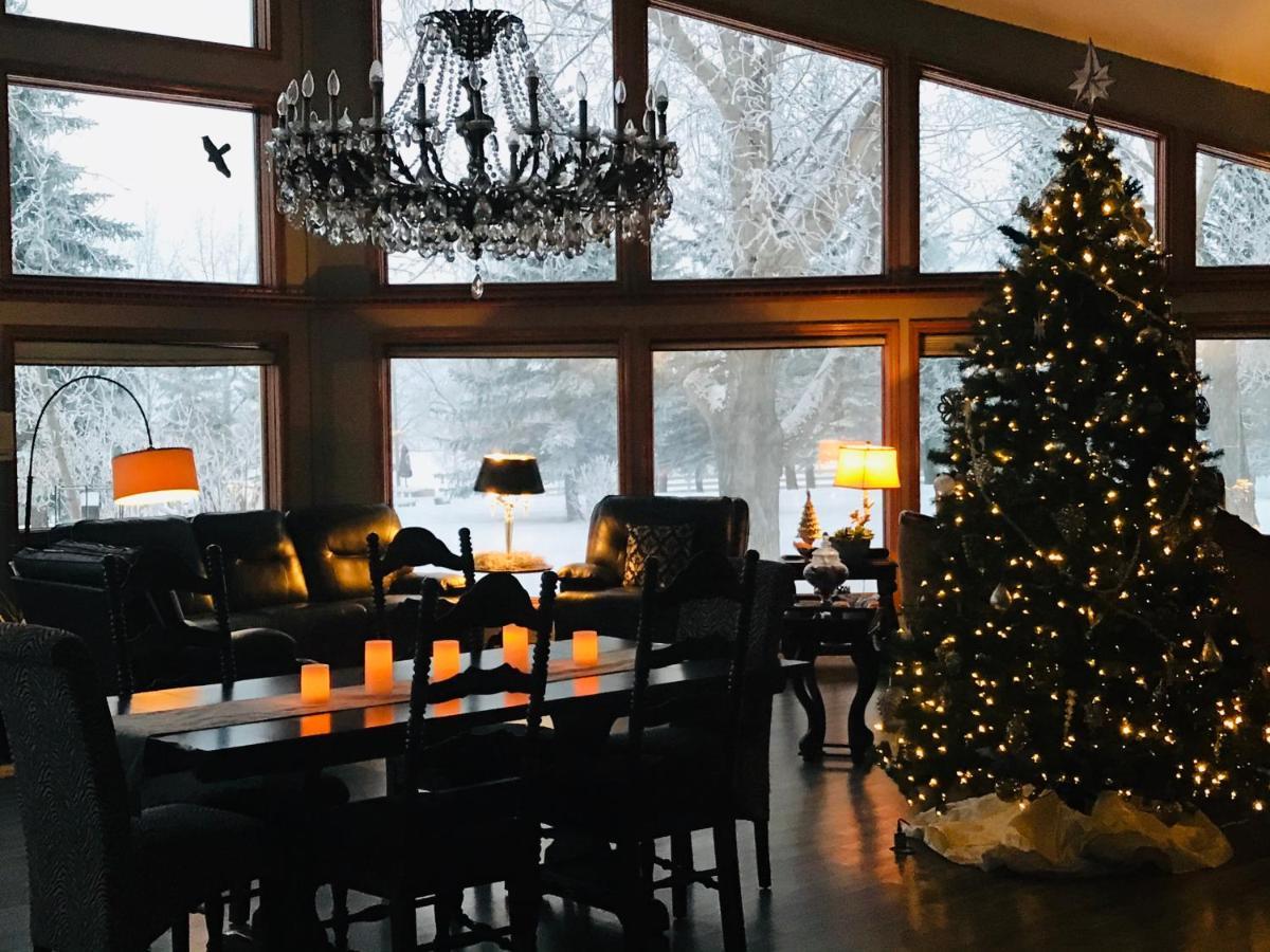 Rolling Hills Country Resort Bed And Breakfast Three Hills Bagian luar foto