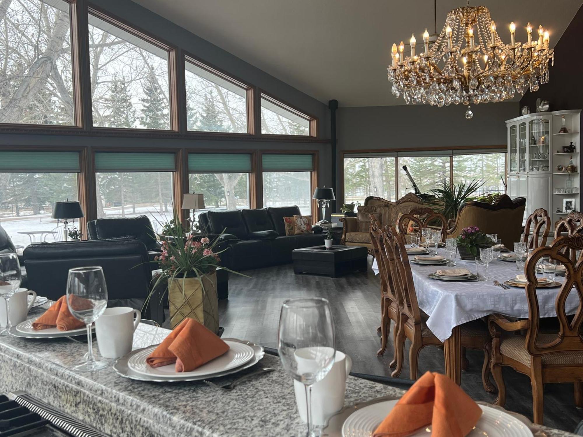 Rolling Hills Country Resort Bed And Breakfast Three Hills Bagian luar foto